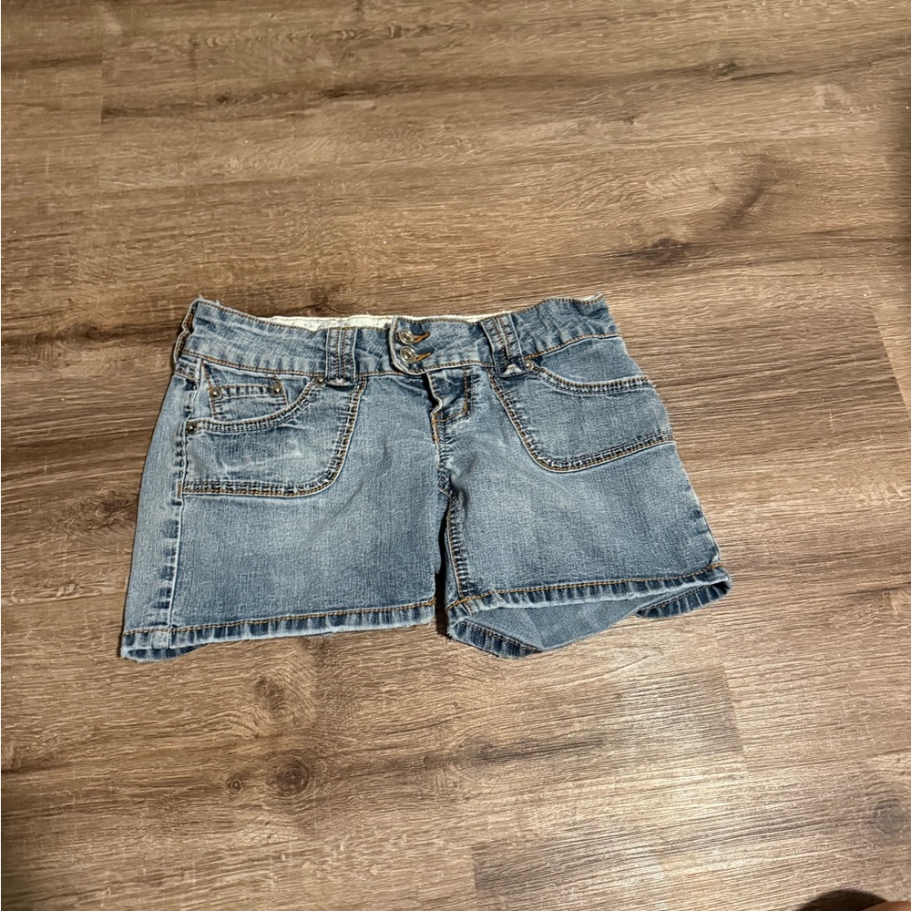 VINTAGE Low rise YMI Blue Jean Shorts with Cuffed Hem